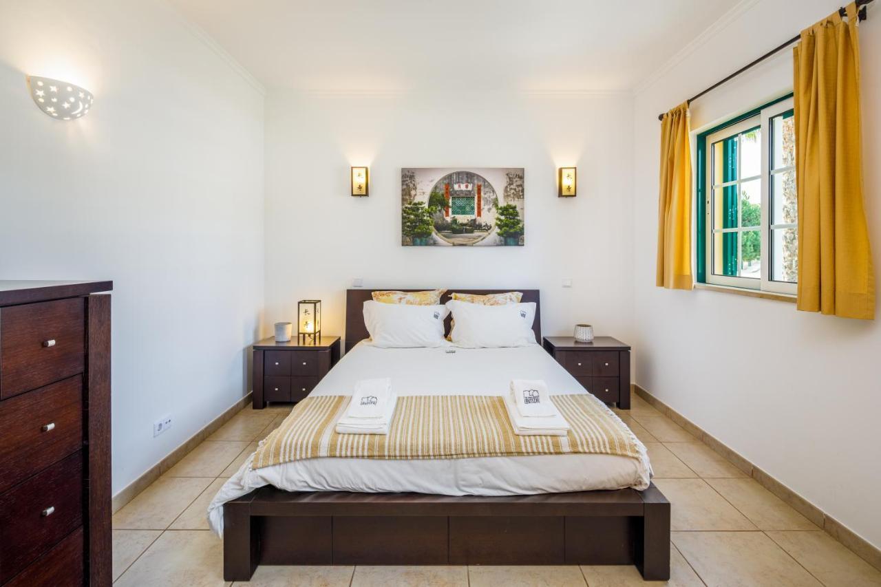 Falesia Beach Villa By The Portuguese Butler Ольос де Агуа Екстериор снимка