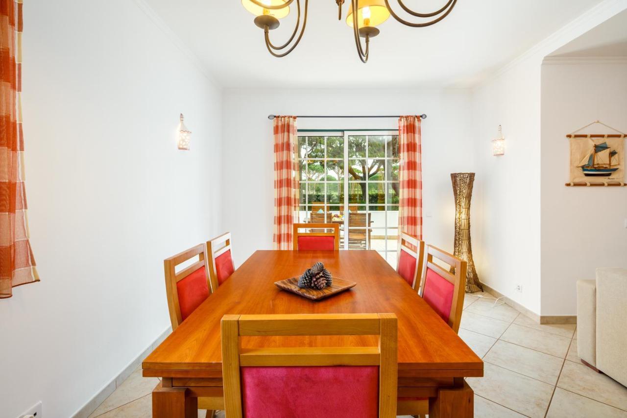 Falesia Beach Villa By The Portuguese Butler Ольос де Агуа Екстериор снимка