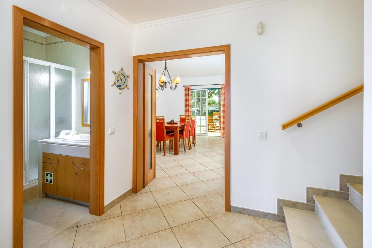 Falesia Beach Villa By The Portuguese Butler Ольос де Агуа Екстериор снимка
