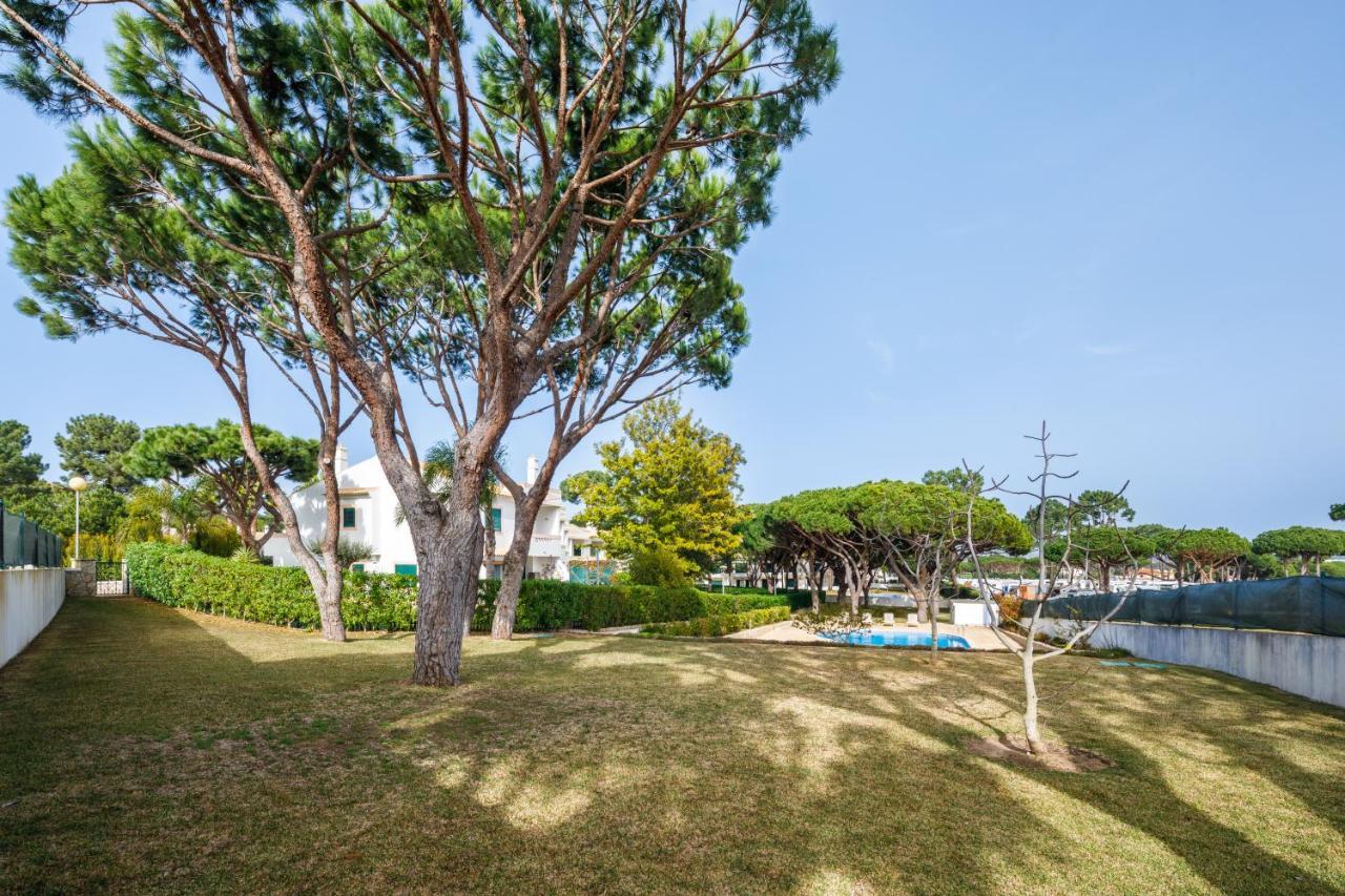 Falesia Beach Villa By The Portuguese Butler Ольос де Агуа Екстериор снимка