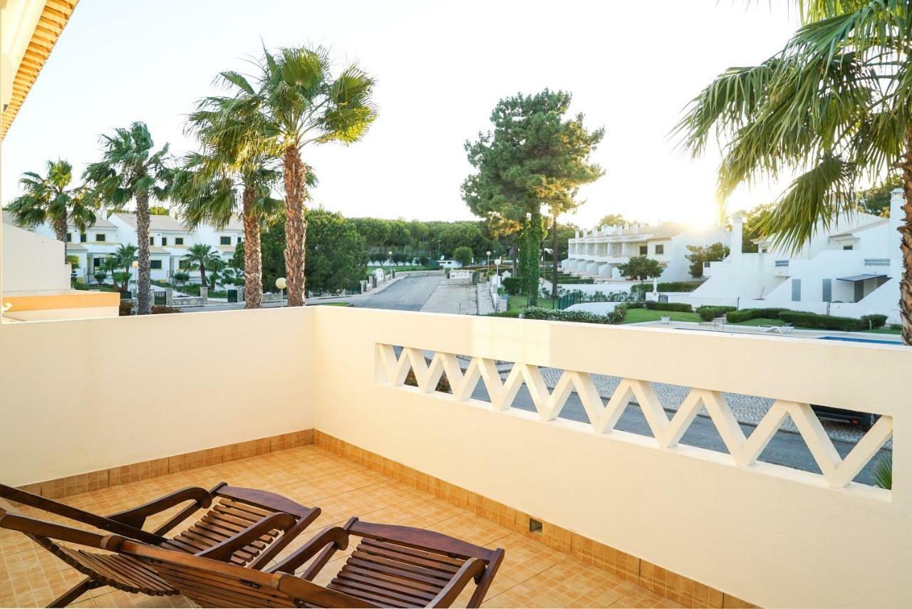 Falesia Beach Villa By The Portuguese Butler Ольос де Агуа Екстериор снимка